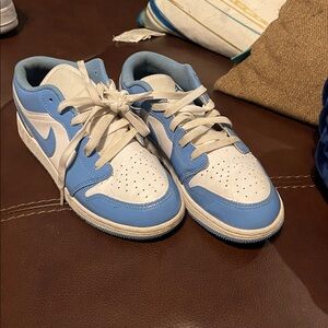 Low top blue/white Nike Dunks